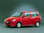 Daihatsu YRV 2000 года